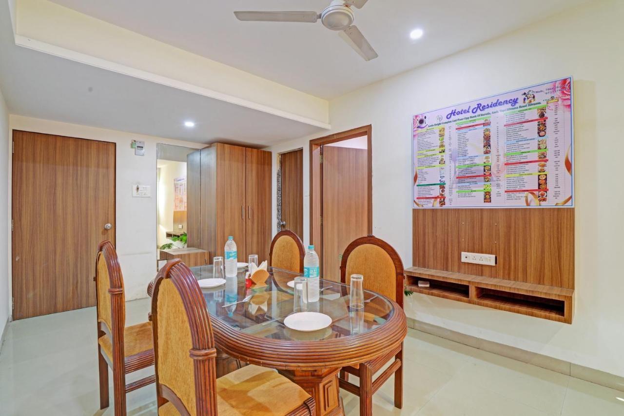 Oyo Flagship Hotel Residency Silvassa Luaran gambar