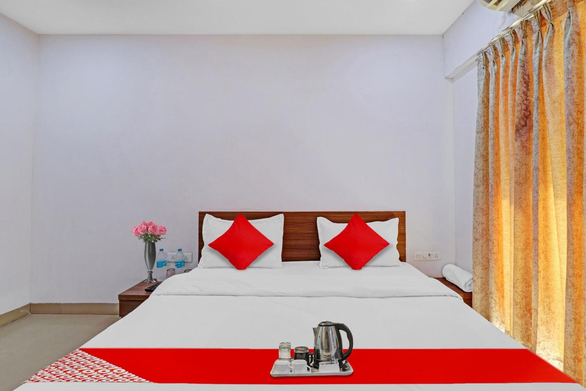 Oyo Flagship Hotel Residency Silvassa Luaran gambar